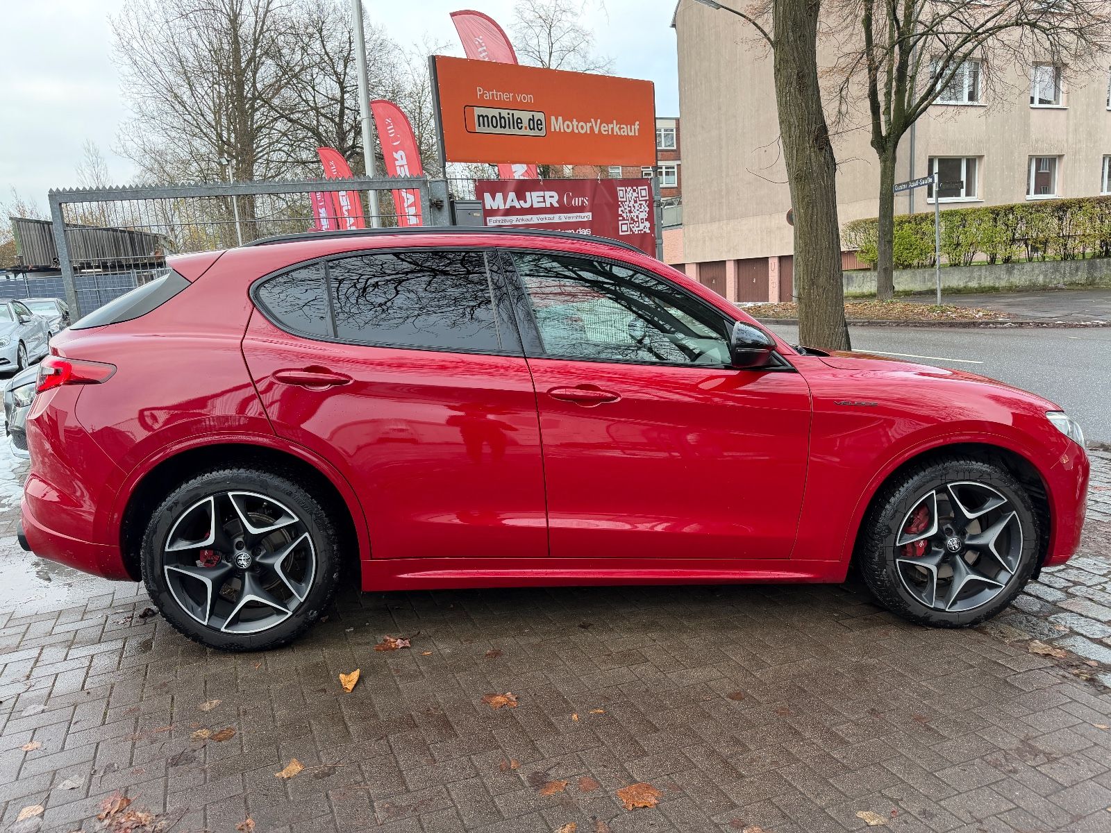 Fahrzeugabbildung Alfa Romeo Stelvio Veloce Q4*LED*LEDER*MEMO*SOUNDTHEATRE