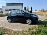 Hyundai i10 1.0 schwarz metallic Topzustand - Hyundai: Metallic
