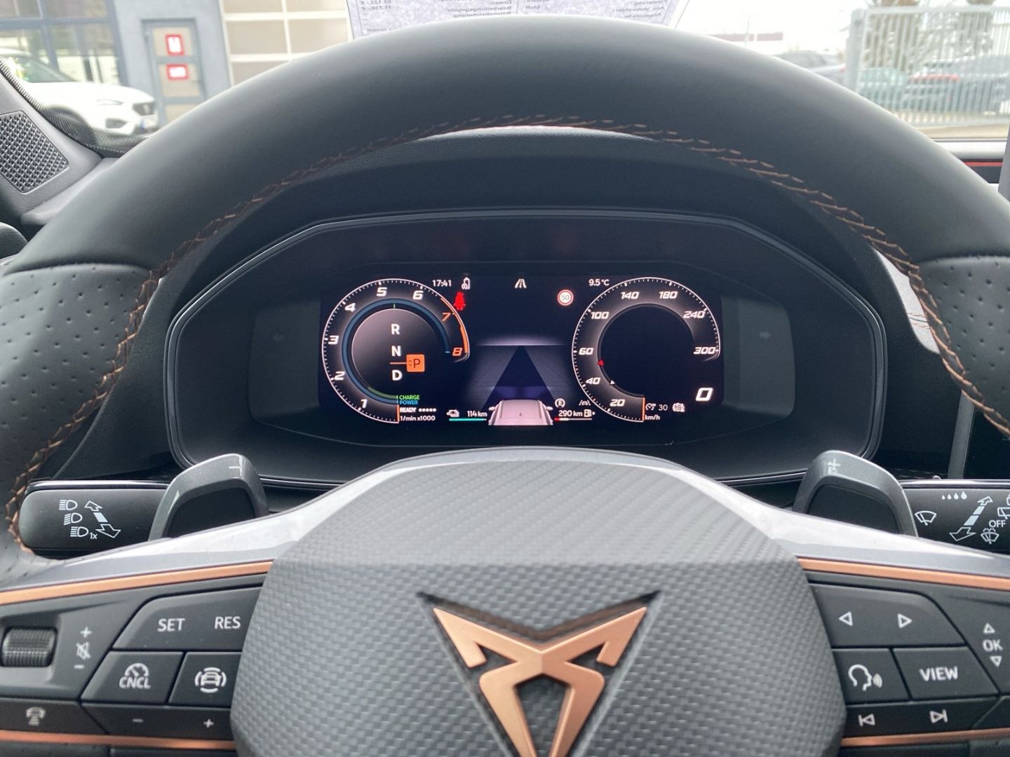Fahrzeugabbildung CUPRA Formentor VZ 1.5 TSI e-Hybrid*NAVI*Sennheiser*MA