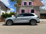 Porsche Cayenne Turbo 4.8 V8 Facelift - Porsche Cayenne: Facelift