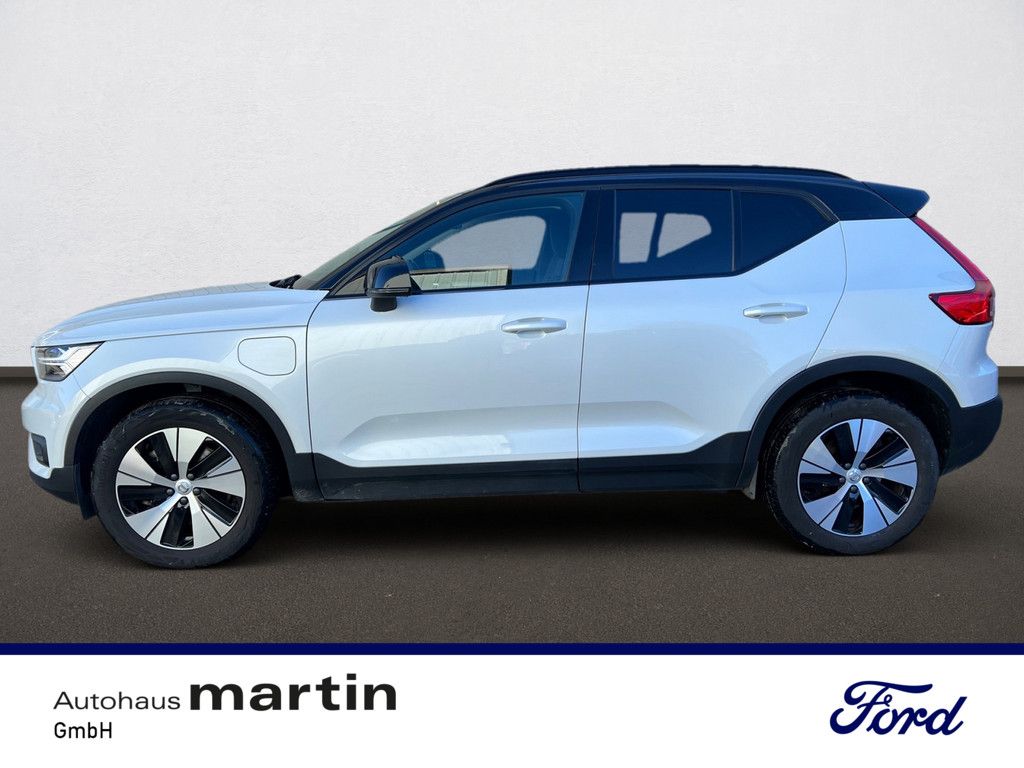Fahrzeugabbildung Volvo XC40 1.5 R Design Expression Recharge Plug-In Hy