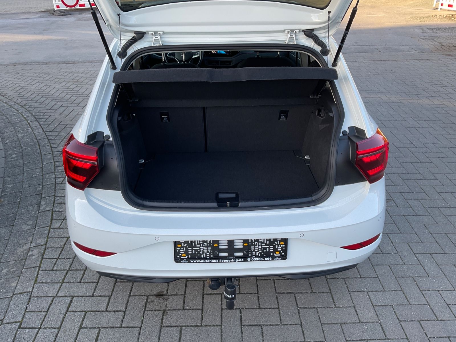 Fahrzeugabbildung Volkswagen Polo 1.0 TSI Style,LED,AHK,Virtual,ACC,Carplay,