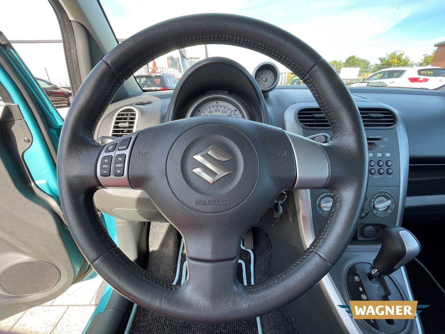 Fahrzeugabbildung Suzuki Splash Club Automatik Sitzheizung Klimaanlage
