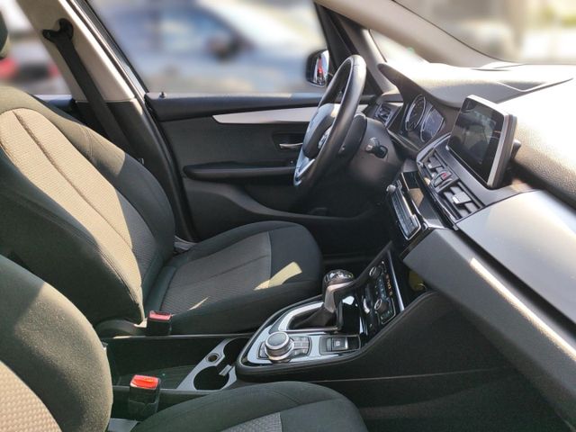 BMW 225 Active Tourer (Bild 23 von Array)