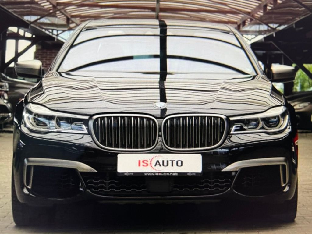 BMW M760