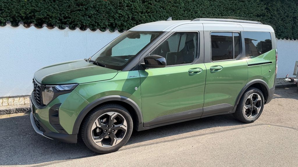 Image of Ford Tourneo