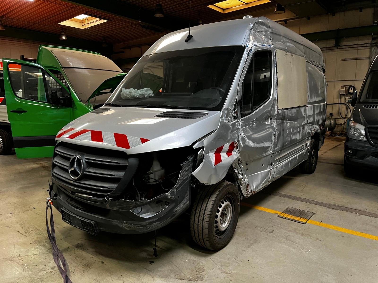 Mercedes-Benz Sprinter III 316