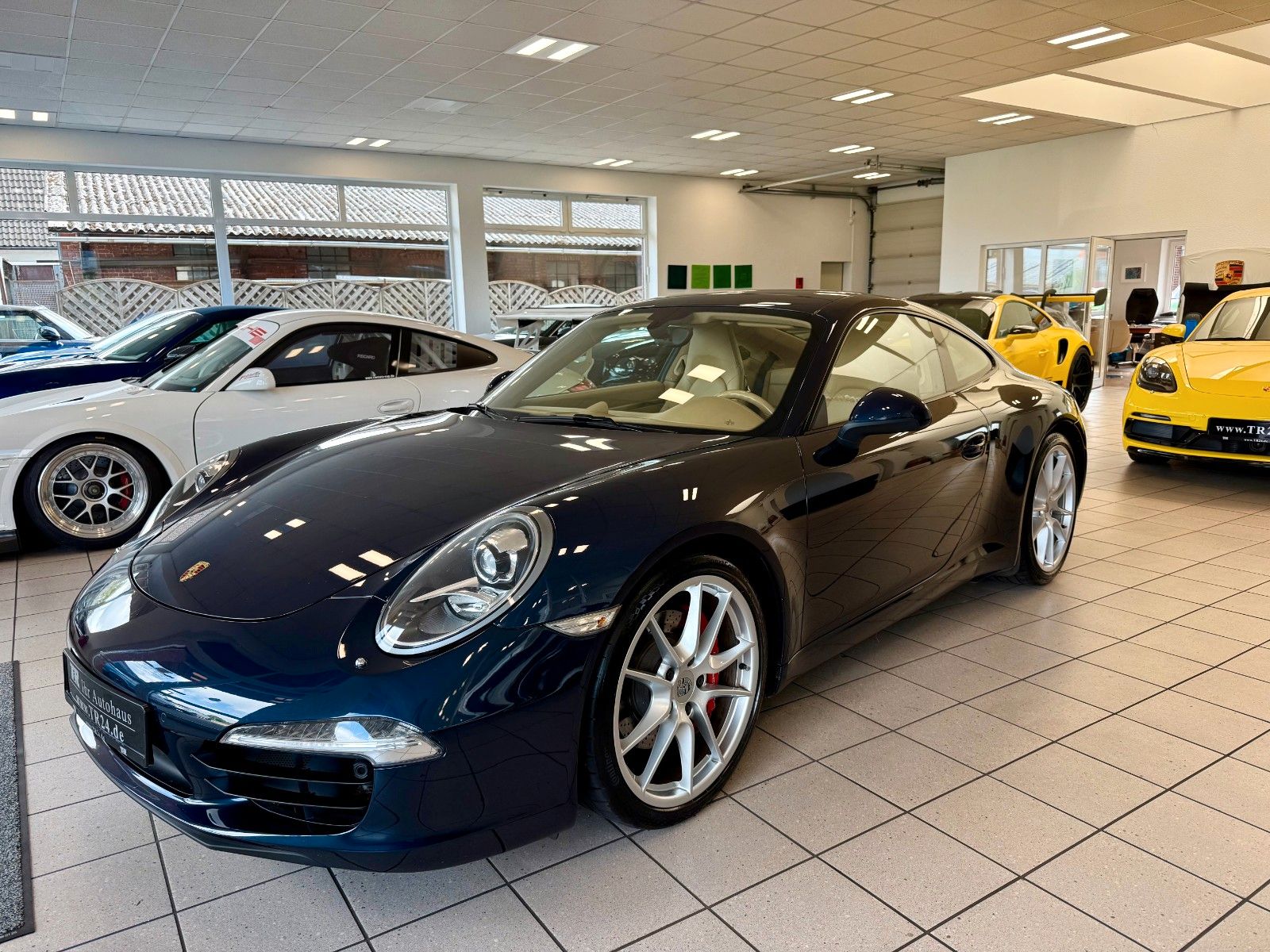 Fahrzeugabbildung Porsche 911 991 Carrera S PDK Schiebedach/SportChrono