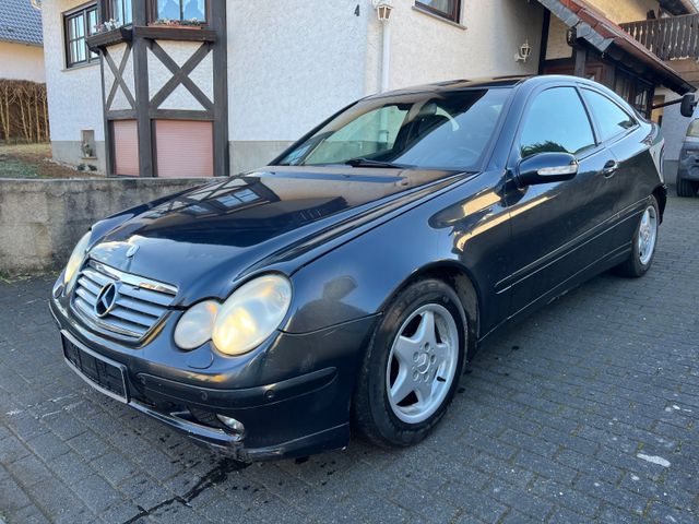 Mercedes-Benz C 200 KOMPRESSOR/SITZHEIZUNG/KLIMA/XENON