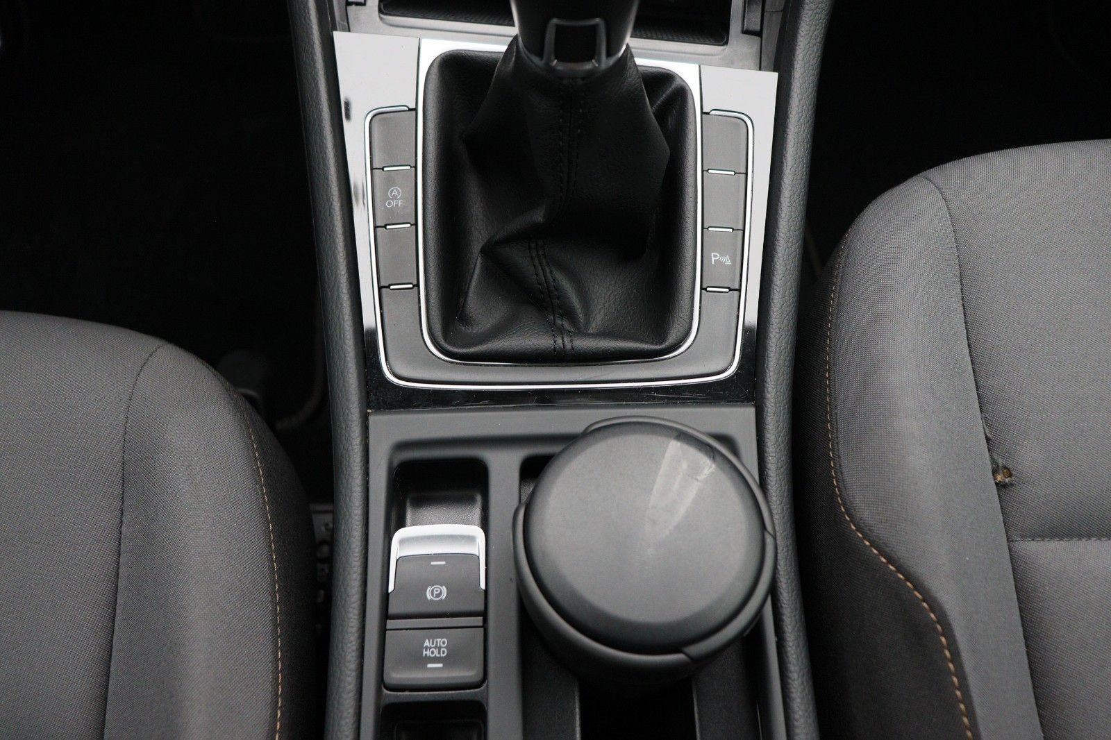 Fahrzeugabbildung Volkswagen Golf VII Variant 1.6 Allstar BMT