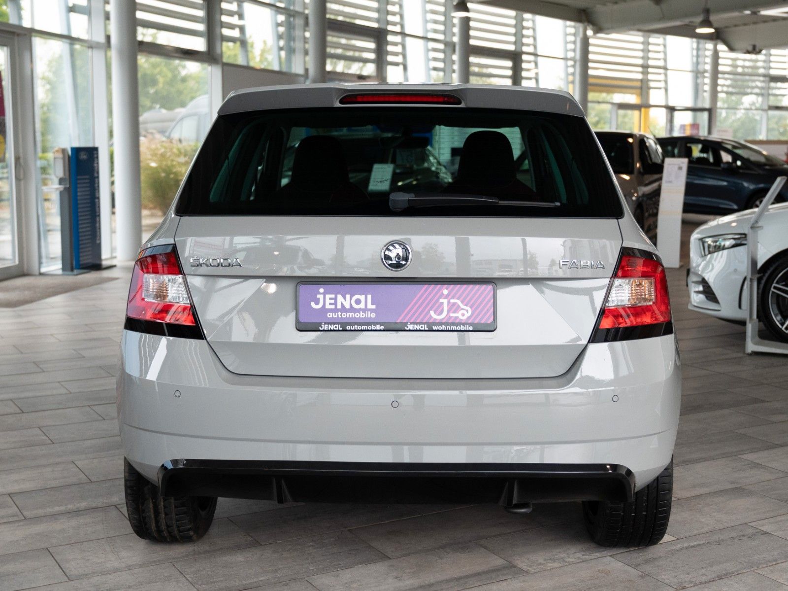 Fahrzeugabbildung SKODA Fabia Monte Carlo SITZHZG./PANO/PDC HI.