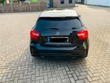 Mercedes-Benz A 200 AMG Line AMG Line 156 PS  - gebrauchte Mercedes-Benz A 200 aus dem Jahr 2015