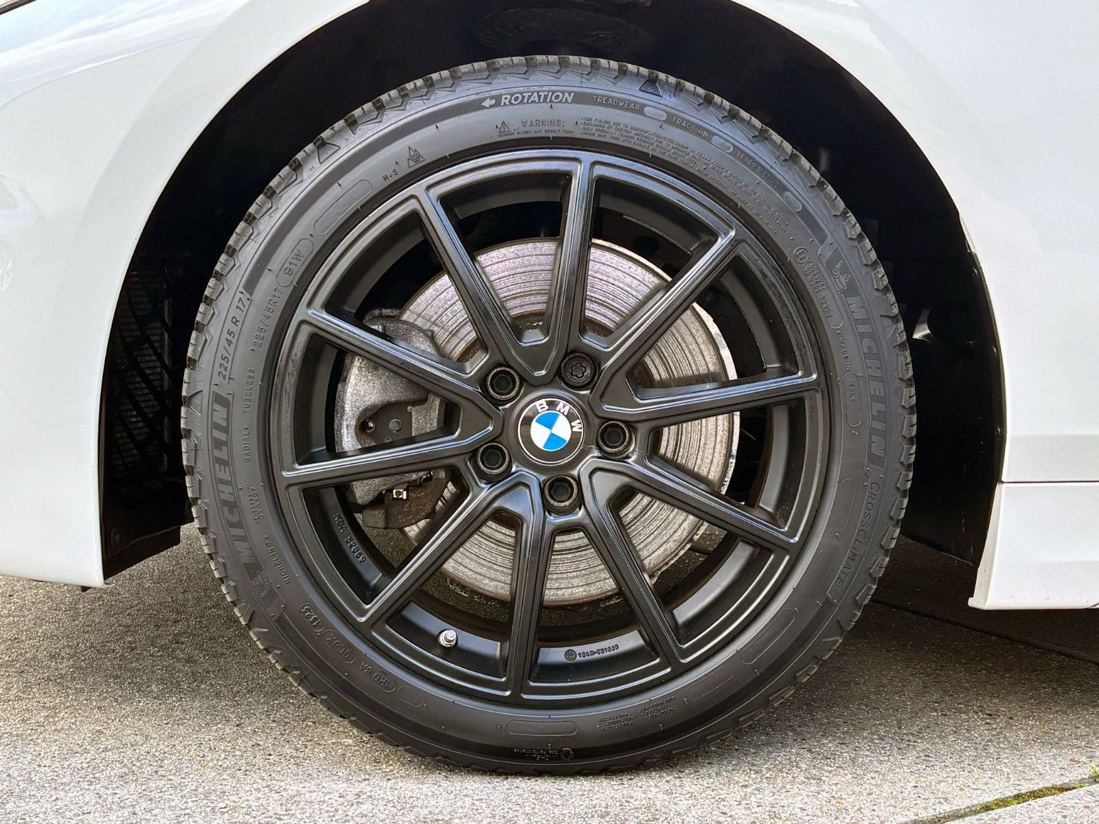 Fahrzeugabbildung BMW 120i M-Sport Steptronic LED TEMP PDC SHZ NAV BT