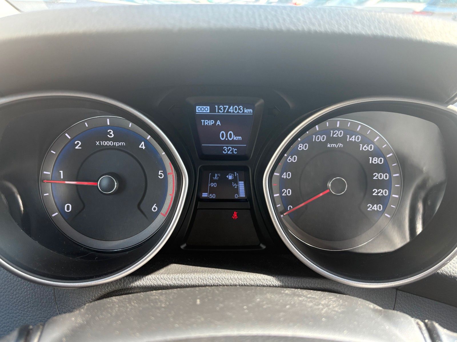 Fahrzeugabbildung Hyundai i30 1.6 CRDi 81kW Klima 2.HAND PDC Freisprech