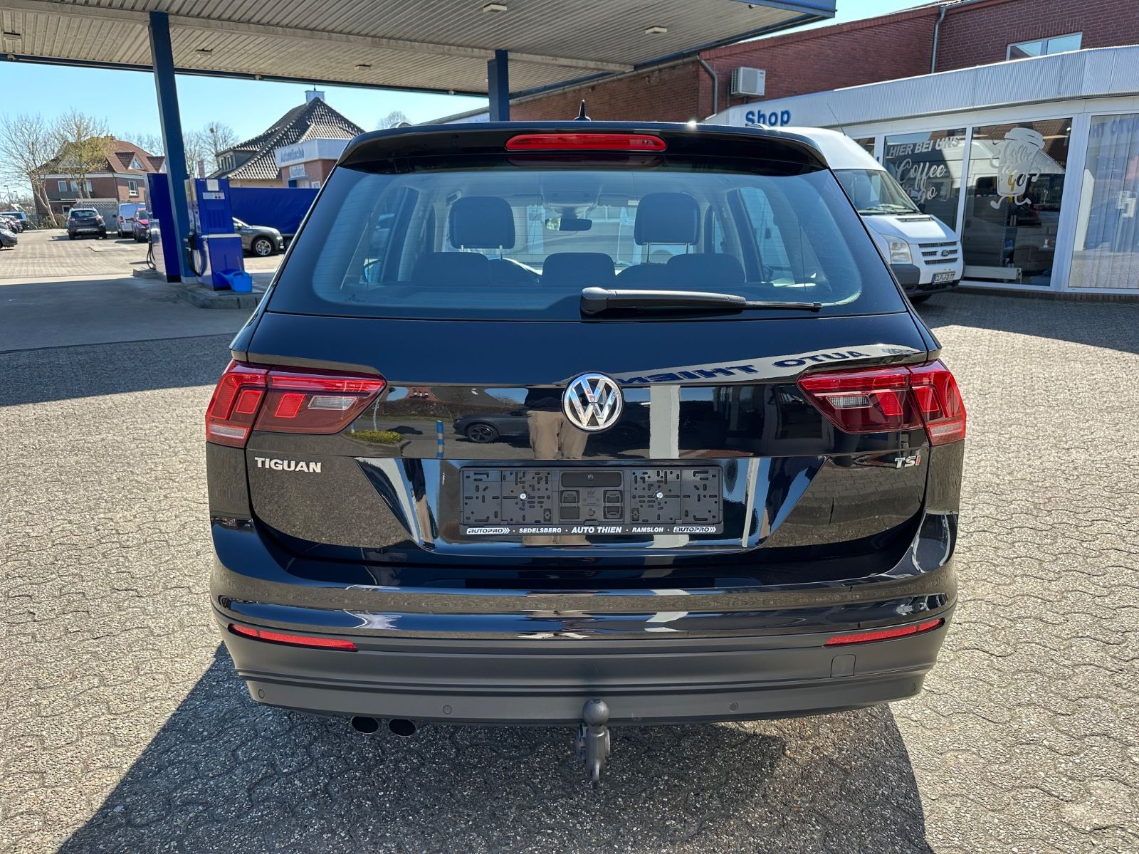 Fahrzeugabbildung Volkswagen Tiguan 1.4 TSI Trendline AHK/GRA/Navi/ErgoSitz
