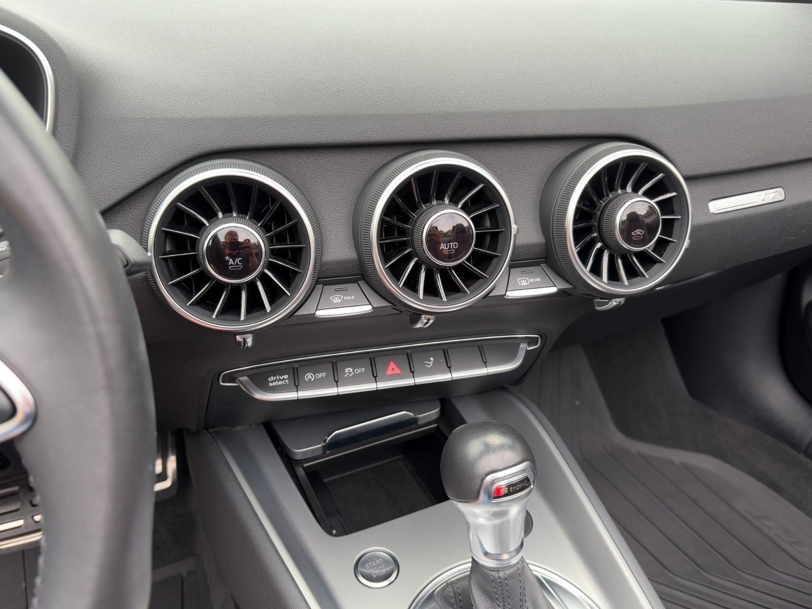 Audi TT Roadster S-line*Bang & Olufsen*Alcantara*19"*
