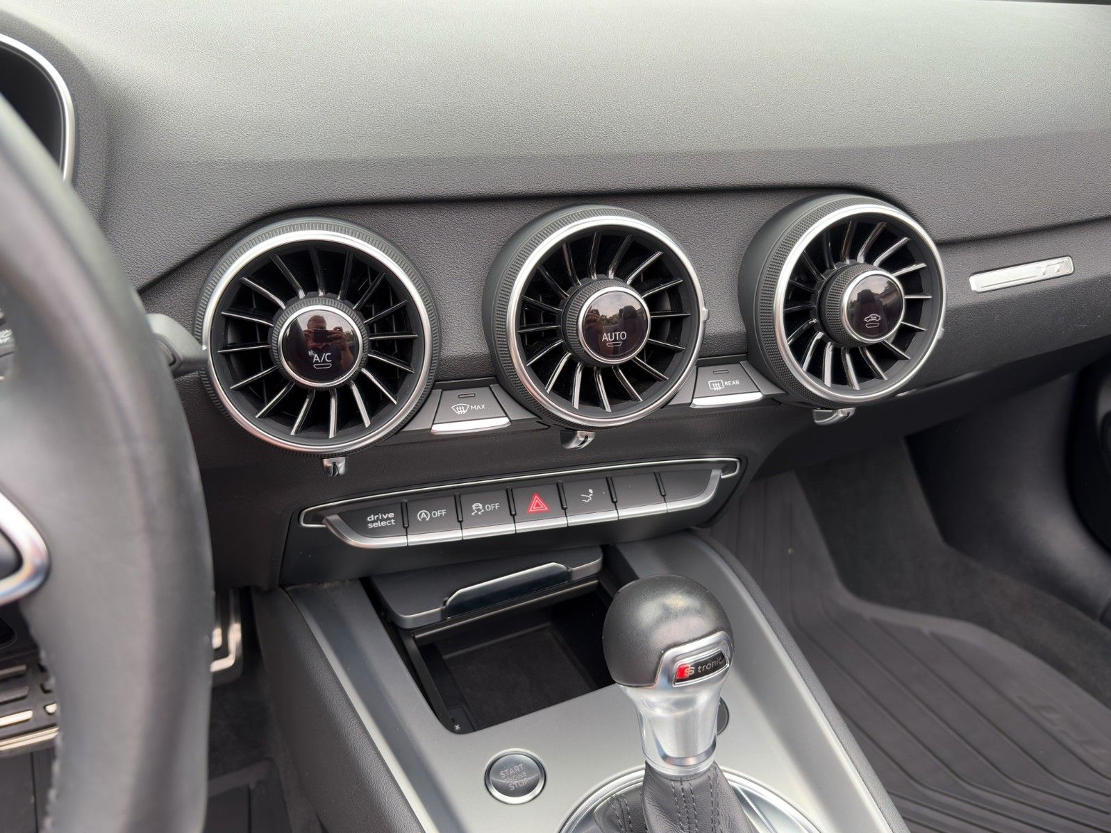 Fahrzeugabbildung Audi TT Roadster S-line*Bang & Olufsen*Alcantara*19"*