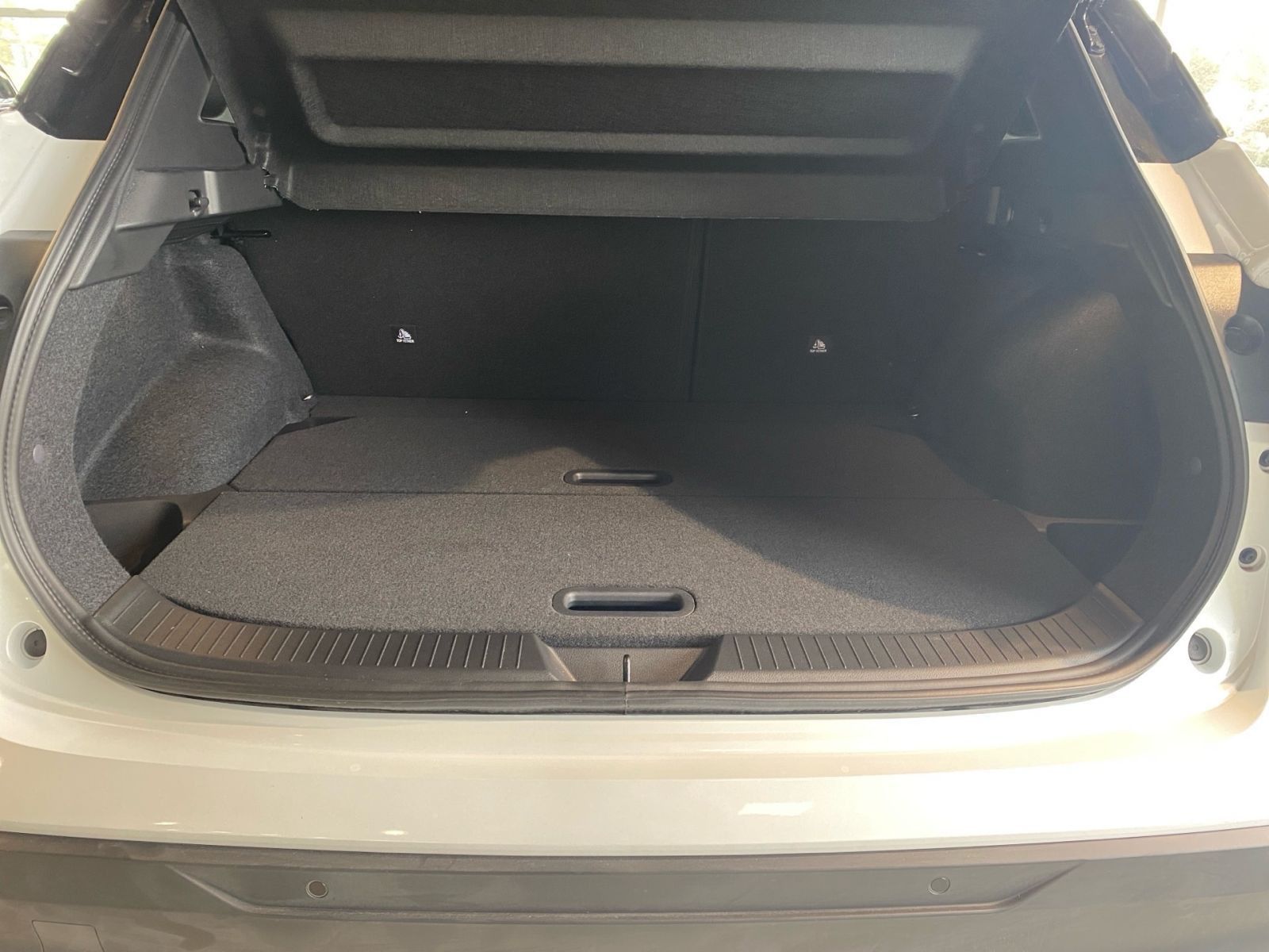 Fahrzeugabbildung Nissan Qashqai 1.3 DIG-T Xtronic MHEV N-Connecta *360'K