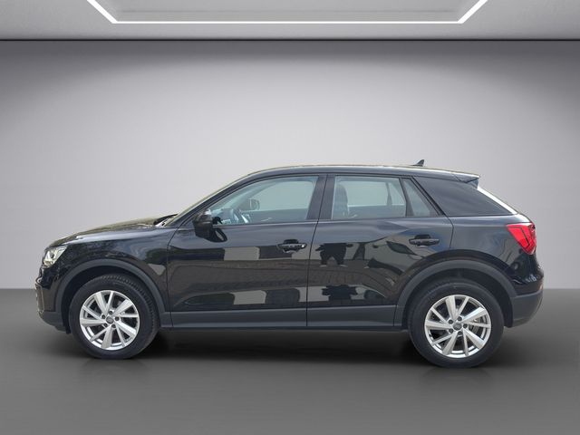Q2 35 1.5 TFSI S-tronic PDC SHZ NAVI AHK LED