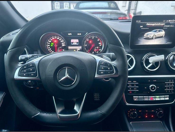 Mercedes-Benz A 220