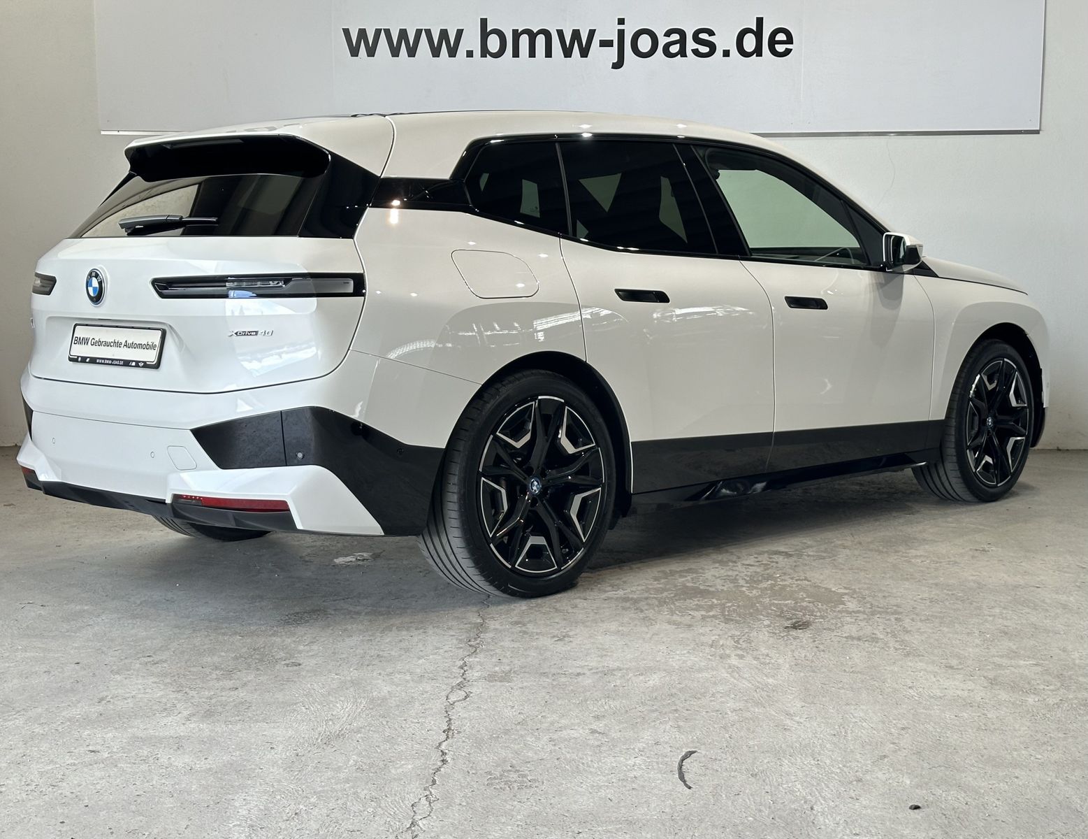 Fahrzeugabbildung BMW iX xDrive40 Sportpaket Panorama Dach HK HiFi