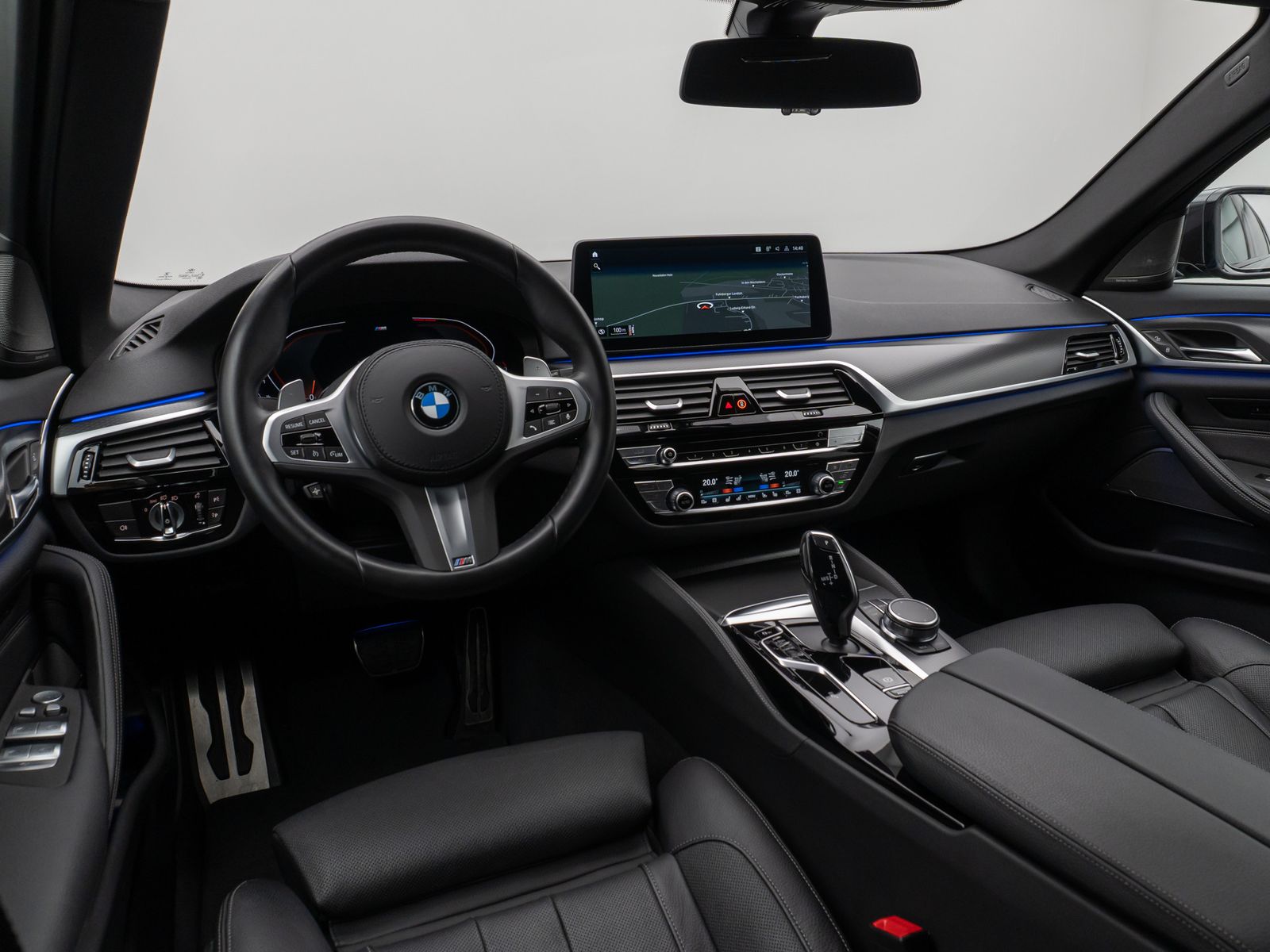 Fahrzeugabbildung BMW 530d xD M Sport Kamera Laser HUD DAN H/K 19Zoll