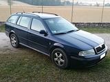 Skoda Octavia 1.9 TDI 110CV SW - Skoda Octavia aus 2000: Kombi