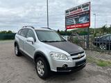 Chevrolet Captiva 2.4 LS 7 Sitzer  Anhängerkupplung - Chevrolet aus 2010: Geländewagen