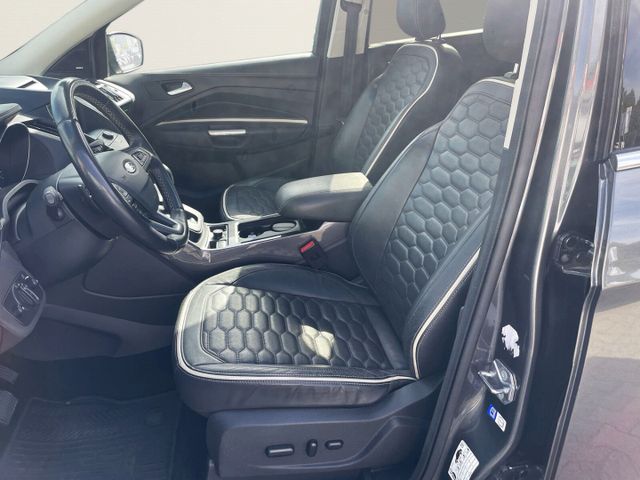 Ford Kuga Vignale 2.0 TDCi+ACC+AHK+Pano+Sony+Allrad