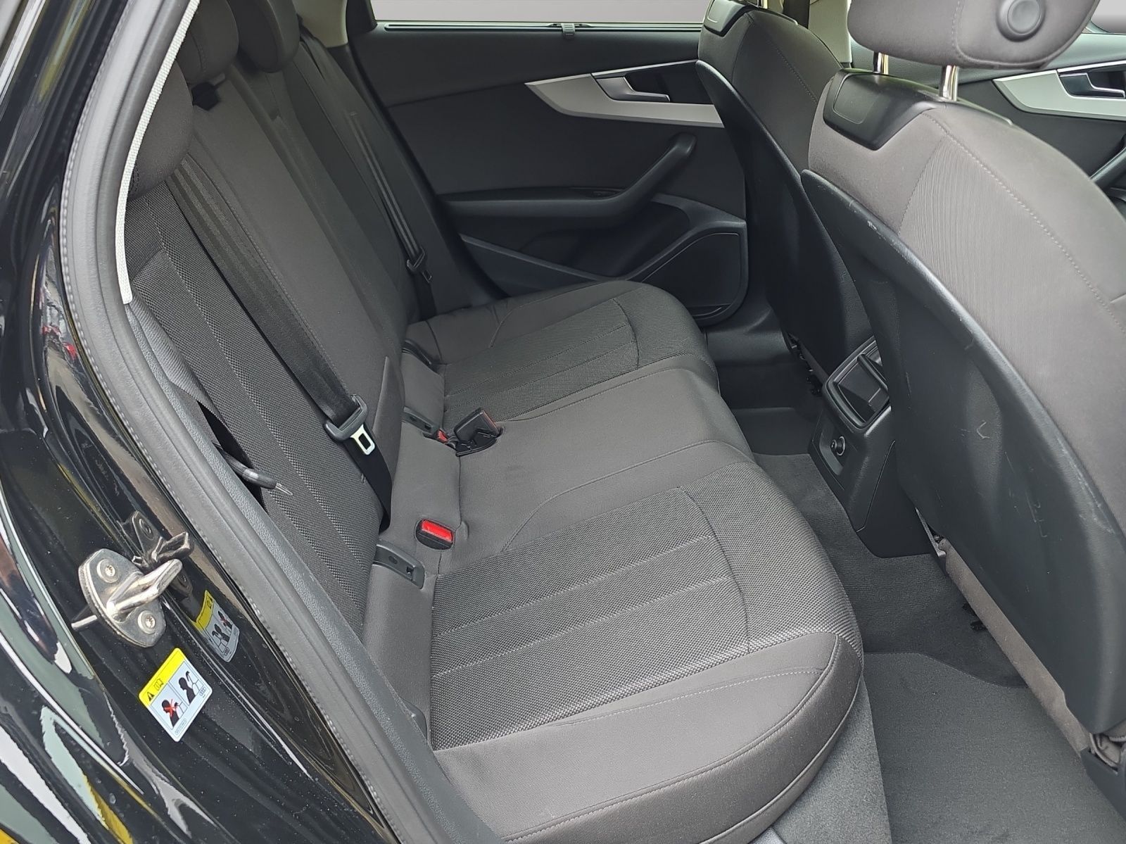 Audi A4 - Bild 15