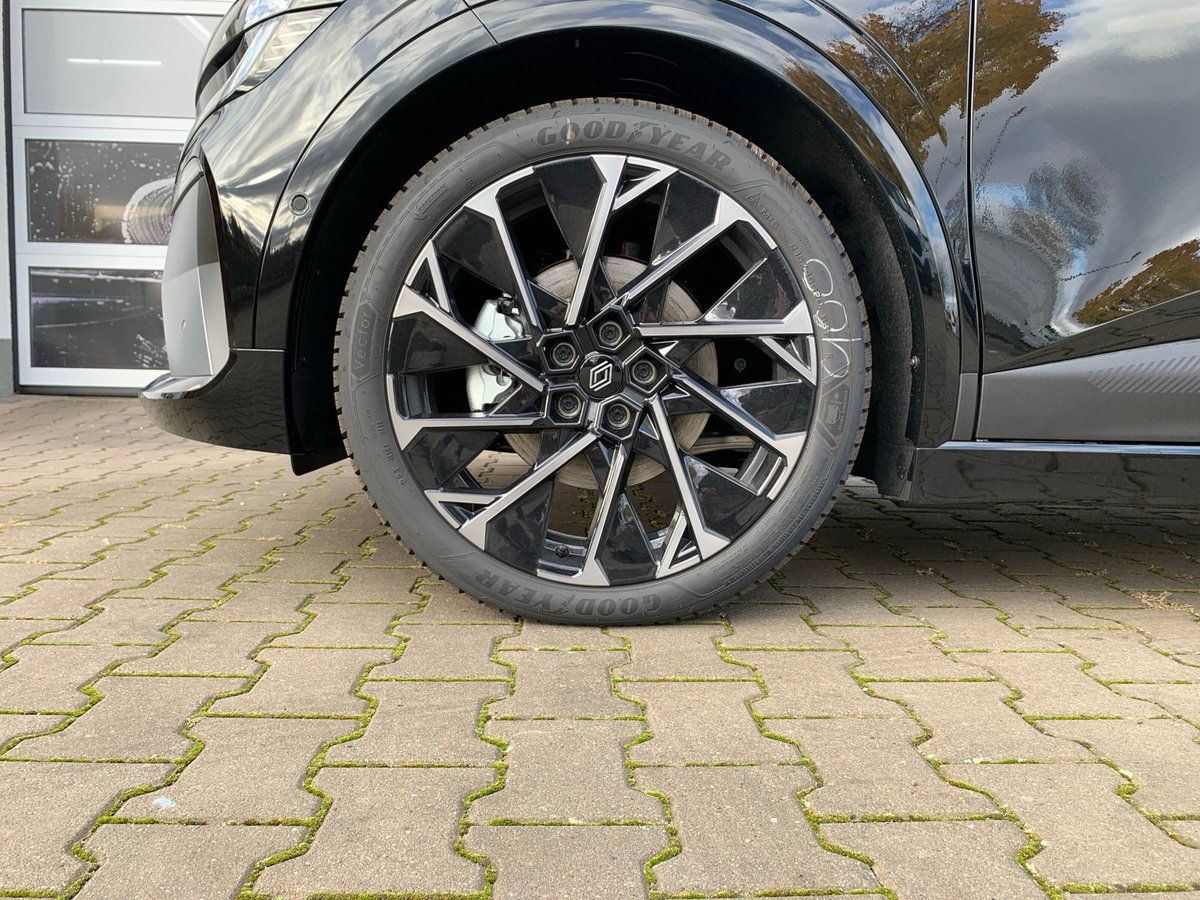 Renault Megane E-TECH - Bild 13