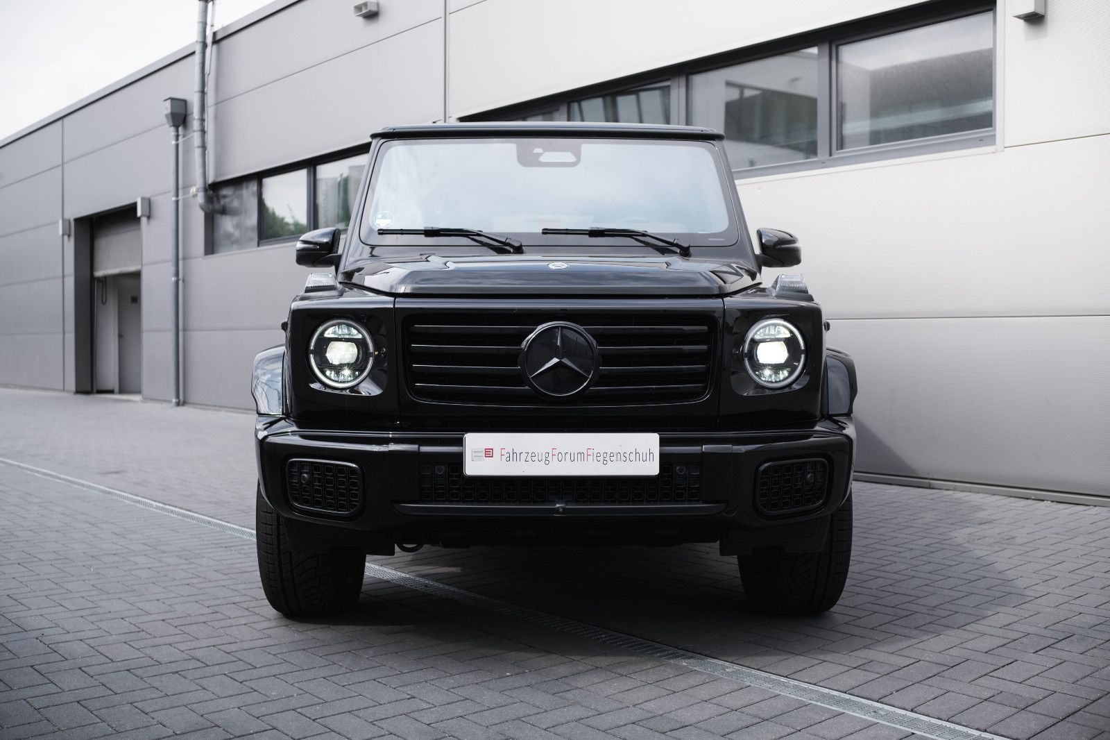Fahrzeugabbildung Mercedes-Benz G 450d AMG Line-Kom.- Techn.-Night-Pak. SUPERIOR