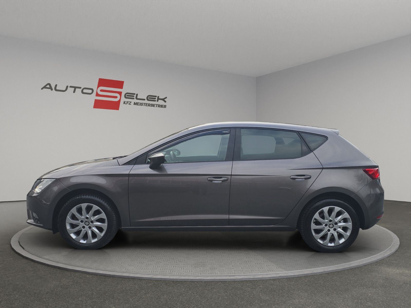 Fahrzeugabbildung SEAT Leon Style Diesel DSG-AUTOMATIK Temp PDC Klima