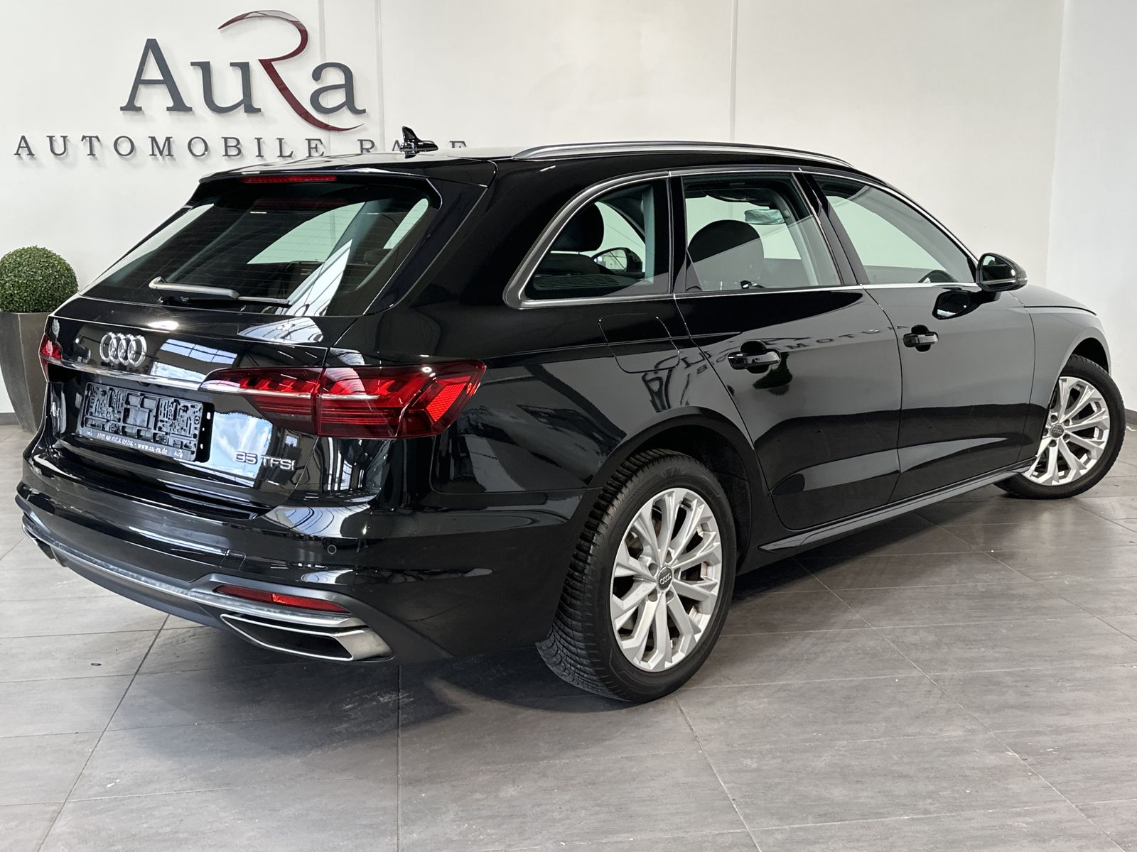 Fahrzeugabbildung Audi A4 Avant 35 TFSI Advanced NAV+LED+V-COCKPIT+17ZO