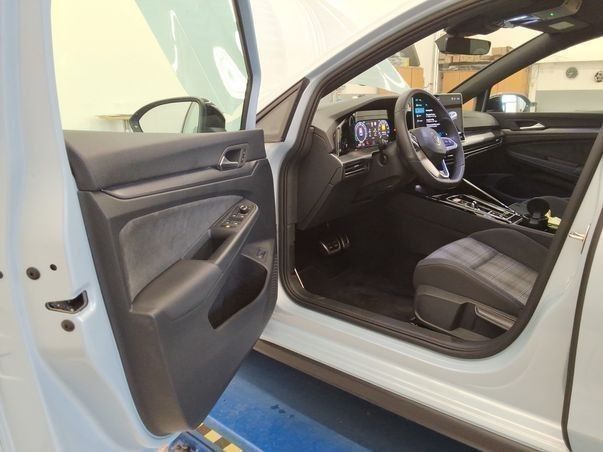 Volkswagen Golf - Bild 4