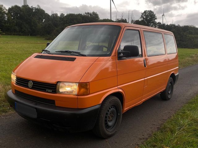 Volkswagen T4 syncro BJ 2000 / Camper zum selbst ausbauen 