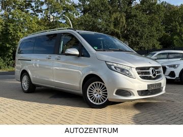 Mercedes V 220 - 1