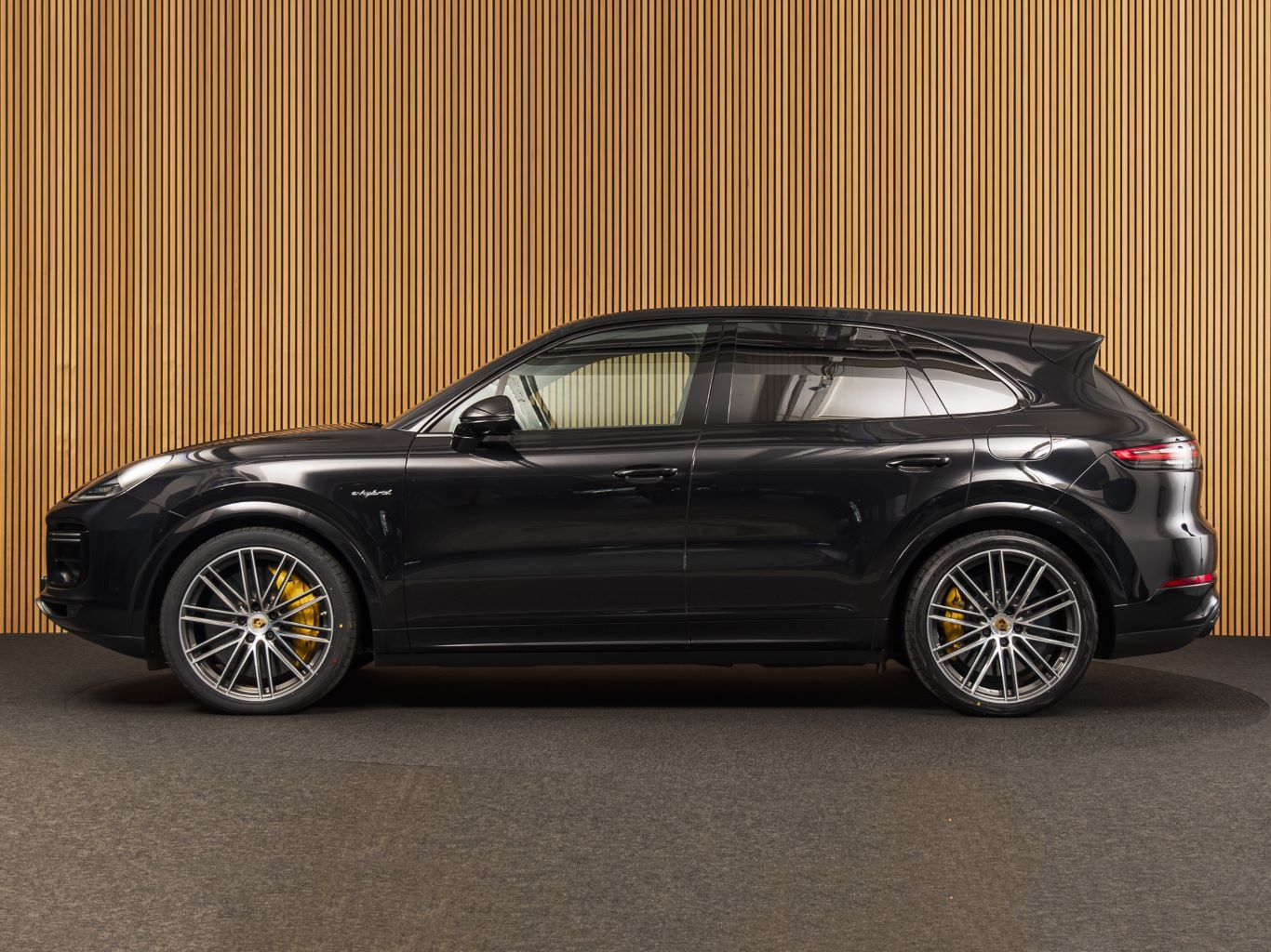Porsche Cayenne 4.0 Turbo S E-Hybrid CERAMIC-PDCC-TOWBAR imagem 2