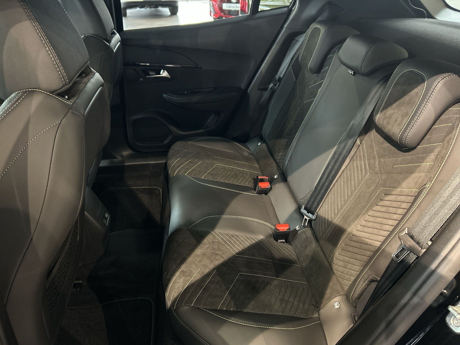 Peugeot 2008 - Bild 9