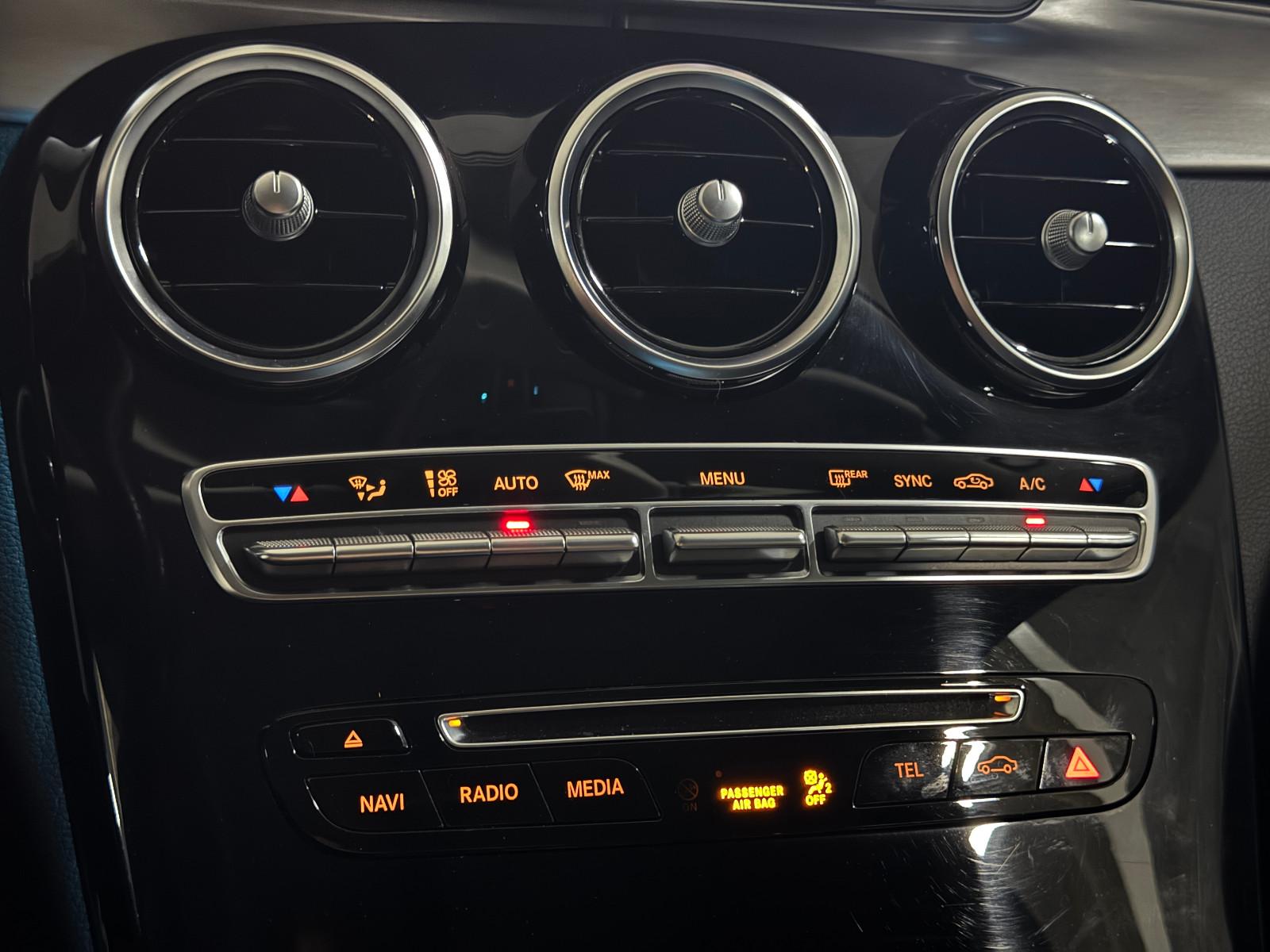 Mercedes-Benz C 180 T CGI 9GT 2X AVANTGARDE PANO ILS NAVI AHK