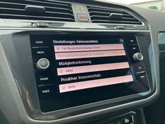 Fahrzeugabbildung Volkswagen Tiguan 2.0 TDI 4MOTION R-Line Pano AHK Stndhzn