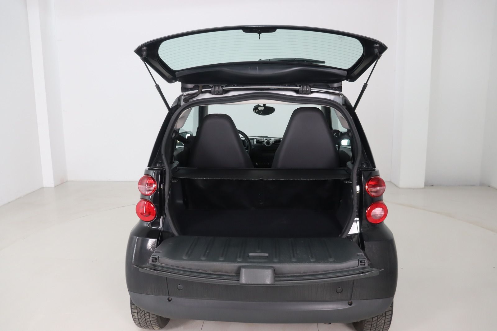 Fahrzeugabbildung Smart fortwo coupe 1.0 mhd passion