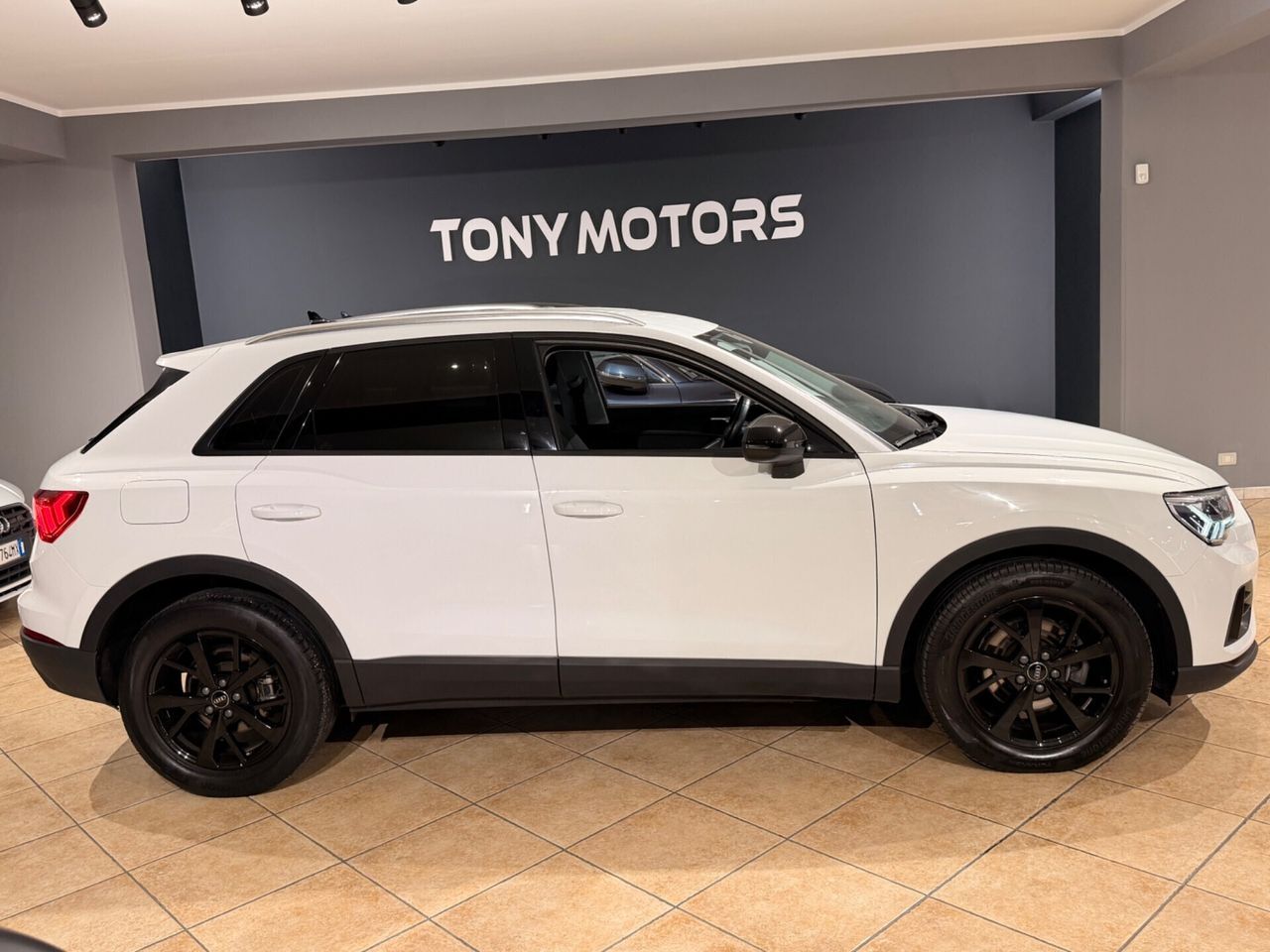 Audi Q3 35 TDI S tronic imagem 3
