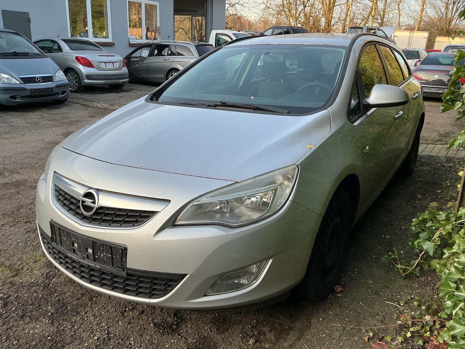 Opel Astra J Sports Tourer Selection