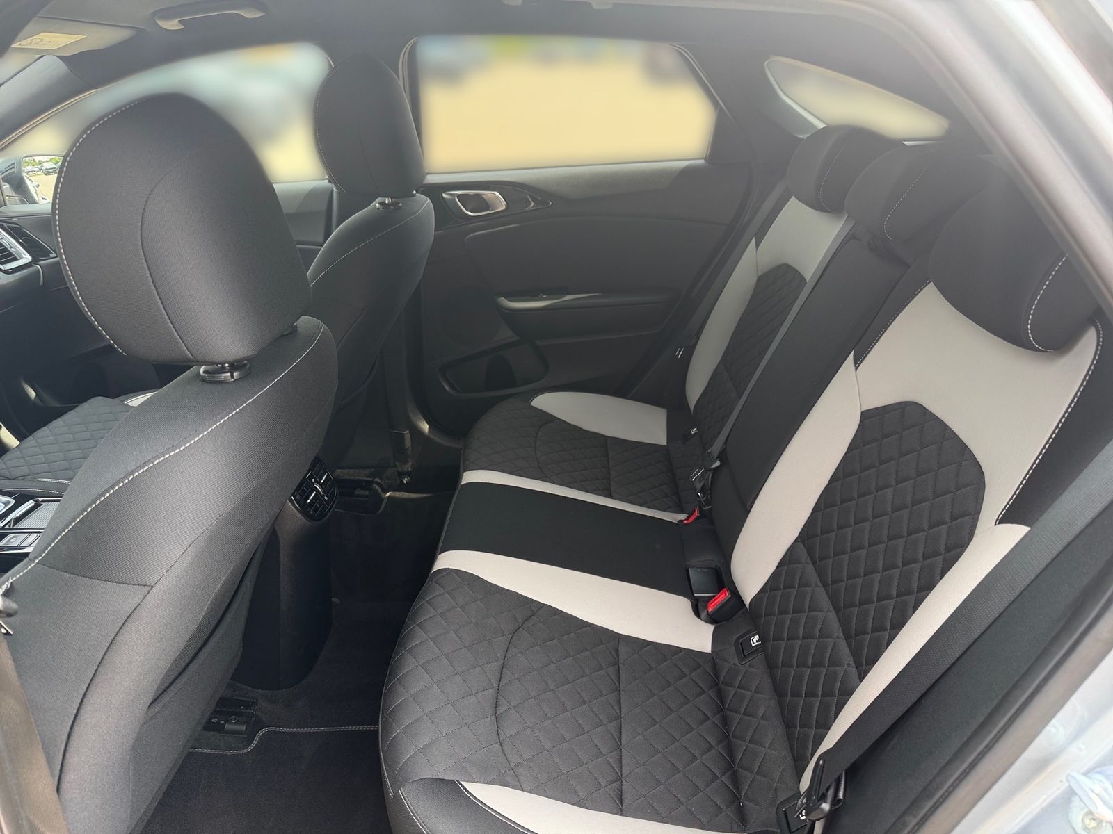 Fahrzeugabbildung Kia PROCEED 1.4T DCT7 GTL NAV TEC