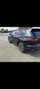 Volkswagen Touareg 3.0 V6 TDI 210kW 4MOT Tiptr. R-Line ... - gebrauchte VW Touareg aus dem Jahr 2024