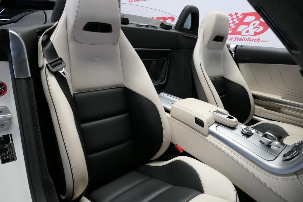 Mercedes-Benz SLS AMG