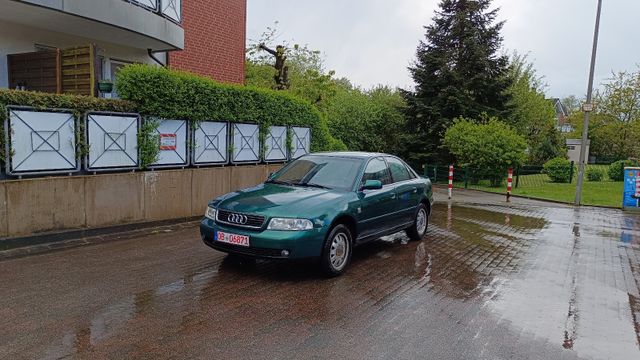 Audi A4 1.6 Facelift 2.Hand AHK TÜV 11/2024