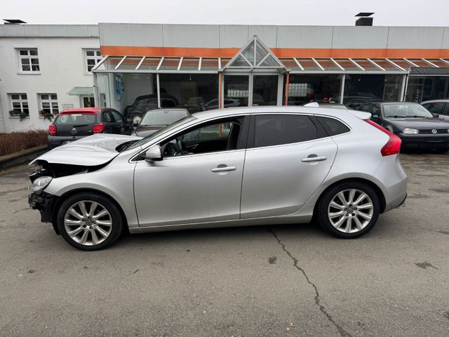 Volvo V40 Momentum * NAVI * Kamera *PDC * Unfall