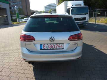 Volkswagen Golf - 5